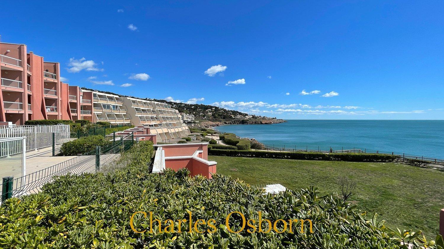 Au Cayenne, Terrasse Et Vue Mer Сет Екстериор снимка